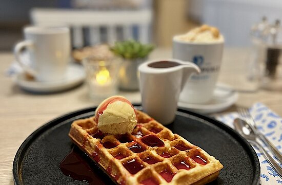 Hausgemachte Waffel im Restaurant